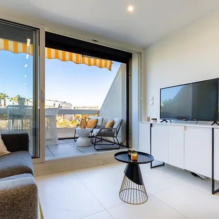 Mango Heliopolis - - Terrace - Climatisation - Parking - Village Naturiste Agde